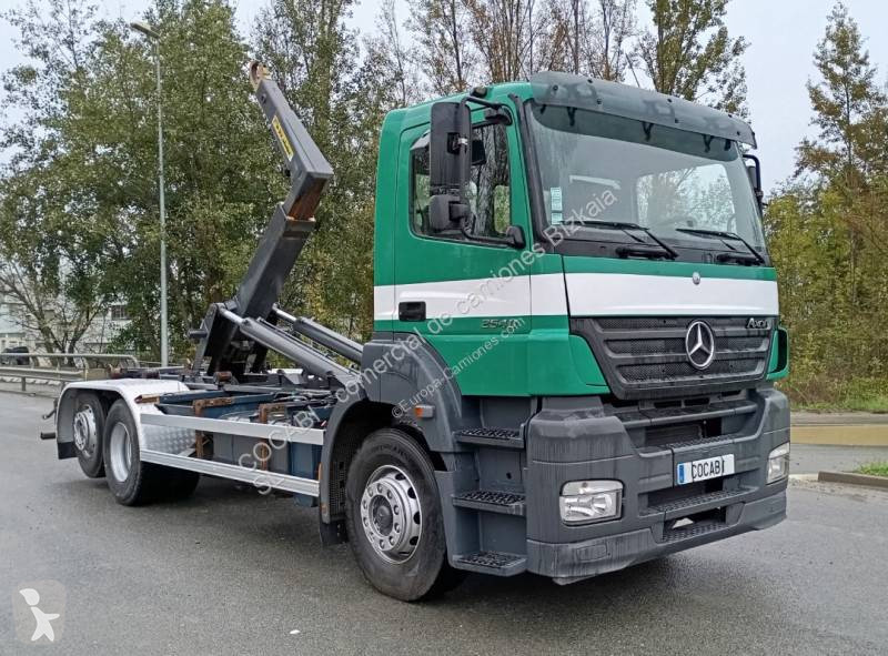 Camión Mercedes-Benz Axor Portacontenedor Gancho Hyva 6x2 de Ocasión - Euro 3