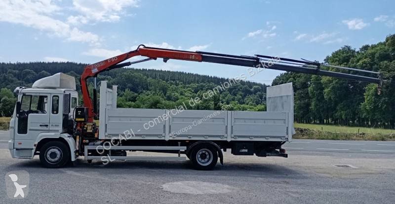 Camión caja abierta Volvo FL 220 4x2 Diesel Euro 4 grúa usado - miniatura 3