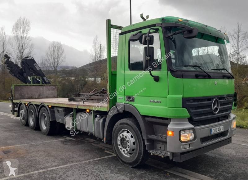 Camión Mercedes-Benz Actros 2636 Plataforma con Grúa 8x4 de Ocasión - Euro 4 - miniatura 3